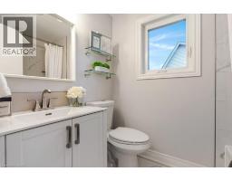 872 ELGIN Street N - 12