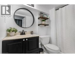 872 ELGIN Street N - 18