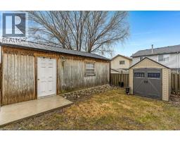 872 ELGIN Street N - 22