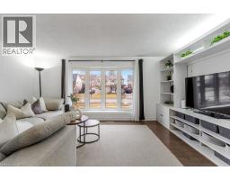 872 ELGIN Street N - 4