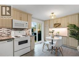 872 ELGIN Street N - 8