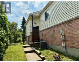 164 HERRON Place - 4