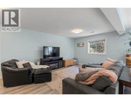 28 GEMMELL Court - 35