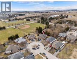 28 GEMMELL Court - 5