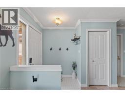 28 GEMMELL Court - 9