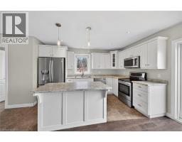 98 MACNEIL Court - 15