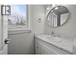 98 MACNEIL Court - 21