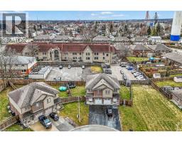 98 MACNEIL Court - 47