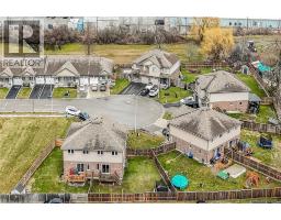 98 MACNEIL Court - 48