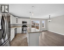 98 MACNEIL Court - 7