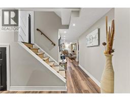 32 BLOOMINGTON Drive - 31