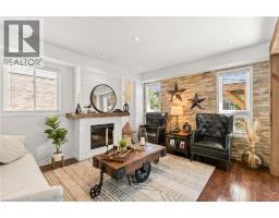 32 BLOOMINGTON Drive - 9