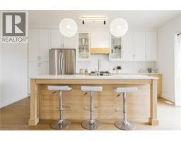 546 BENNINGER Drive - 5