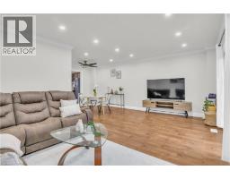 175 SIEBERT Avenue UnitNo. 17 - 3