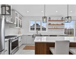 79 PORTER Crescent - 19