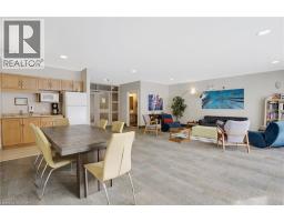 165 DUKE Street E UnitNo. 218 - 42