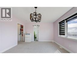 125 PRINCE CHARLES Crescent - 13