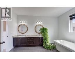 125 PRINCE CHARLES Crescent - 14