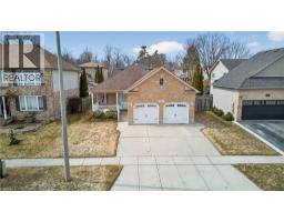 56 MCFARLANE Drive - 4