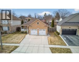 56 MCFARLANE Drive - 45