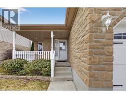 56 MCFARLANE Drive - 6