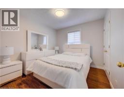 271 COLLEGE Street W - 17