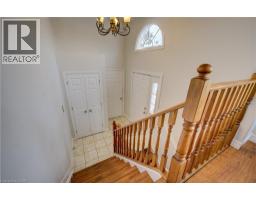 271 COLLEGE Street W - 9