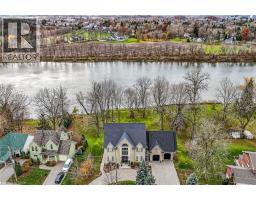 397 CAITHNESS Street E - 3