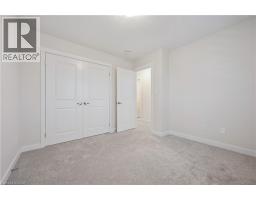 40 MOON Crescent - 18