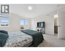 40 MOON Crescent - 21