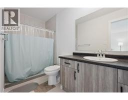 40 MOON Crescent - 23