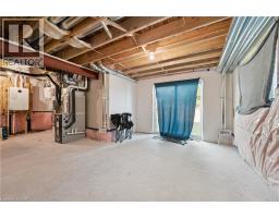 40 MOON Crescent - 27