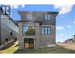 40 MOON Crescent - 31