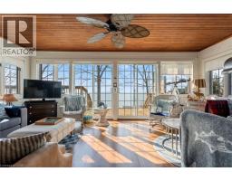 10 KIWANIS Avenue - 10