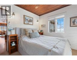 10 KIWANIS Avenue - 25