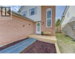 9 CAMROSE Court - 3