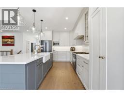 9 EAST Street N - 11