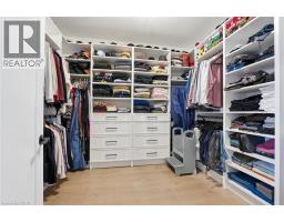 9 EAST Street N - 17