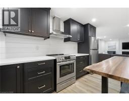 9 EAST Street N - 26