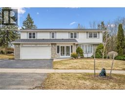 124 AUTUMN HILL Crescent - 1