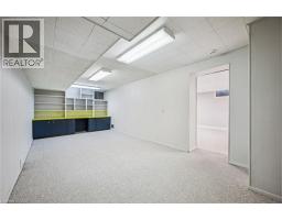 124 AUTUMN HILL Crescent - 35