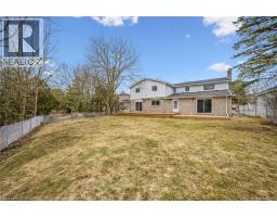 124 AUTUMN HILL Crescent - 42