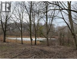 124 AUTUMN HILL Crescent - 44