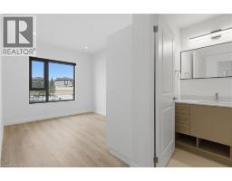 525 NEW DUNDEE Road UnitNo. 204 - 18