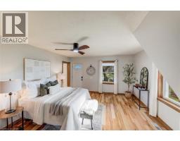 26 WASHINGTON Street E - 27