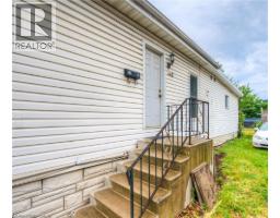 10 BRUCE Street - 33