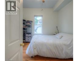 10 BRUCE Street - 38