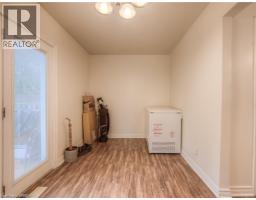 10 BRUCE Street - 42