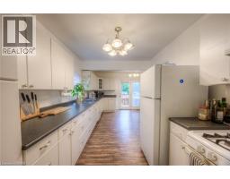 10 BRUCE Street - 45