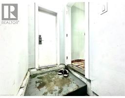 252 ROBINSON Street - 19